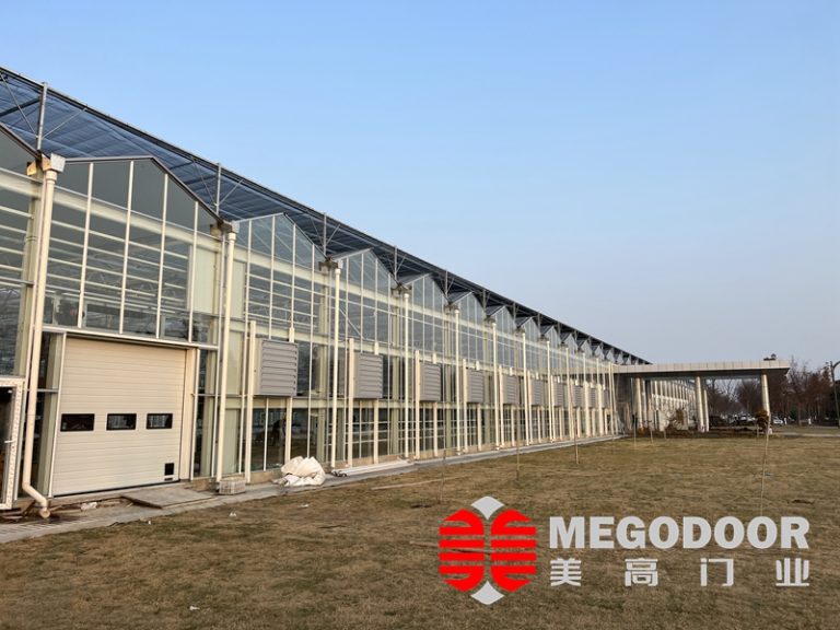温室大棚用快速门、保温提升门怎么选?美高门业助力徐州温室环境稳定运行缩略图 温室大棚用快速门、保温提升门怎么选?美高门业助力徐州温室环境稳定运行缩略图