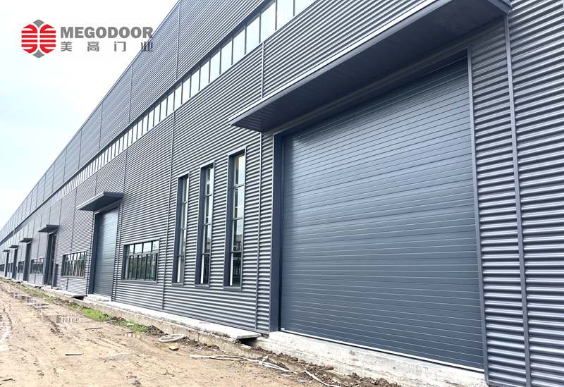 徐州电动提升门安装多少钱一平方米？插图1